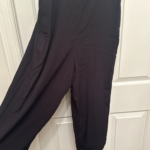 Old Navy jumpsuit- NWT - Picture 2 of 6
